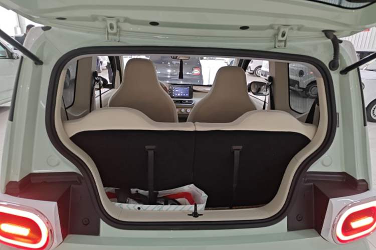 Used Wuling Hongguang MINIEV 2024 3rd Generation 215km Advanced Version Trunk