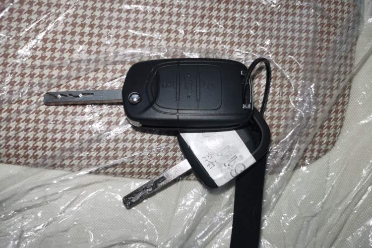 Used Wuling Hongguang MINIEV 2024 3rd Generation 215km Youth Edition Vehicle Key