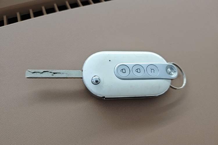 Used Wuling Hongguang MINIEV 2024 3rd Generation 215km Advanced Version Vehicle Key