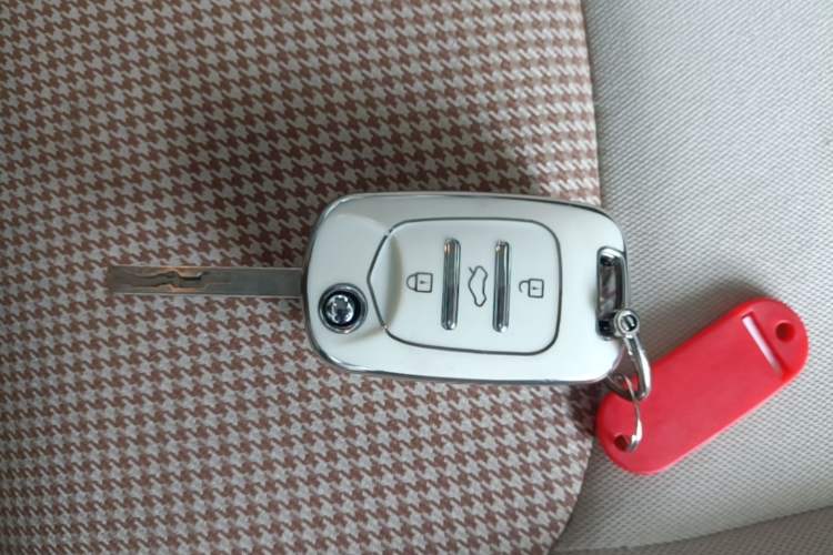 Used Wuling Hongguang MINIEV 2024 3rd Generation 215km Youth Edition Vehicle Key
