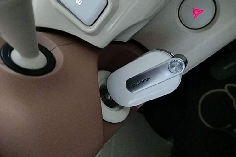Used Wuling Hongguang MINIEV 2024 3rd Generation 170 km Vehicle Key