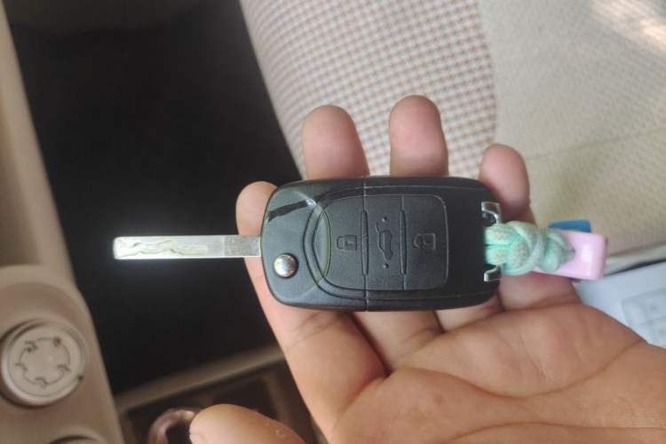 Used Wuling Hongguang MINIEV 2024 3rd Generation 215km Youth Edition Vehicle Key