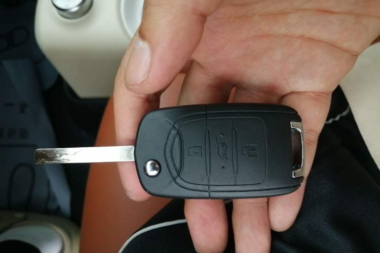 Used Wuling Hongguang MINIEV 2024 3rd Generation 215km Youth Edition Vehicle Key