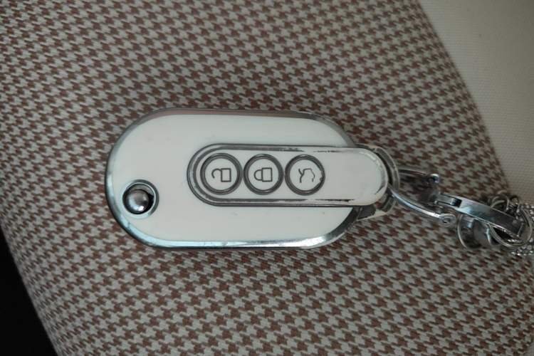 Used Wuling Hongguang MINIEV 2024 3rd Generation 215km Advanced Version Vehicle Key