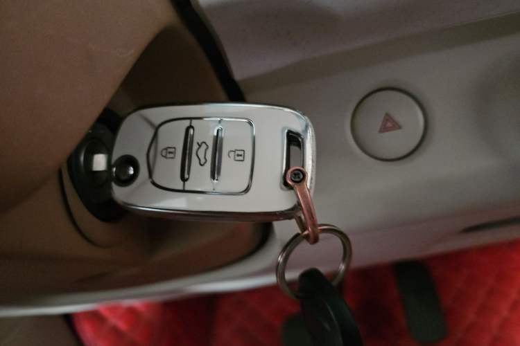 Used Wuling Hongguang MINIEV 2024 3rd Generation 215km Advanced Version Vehicle Key