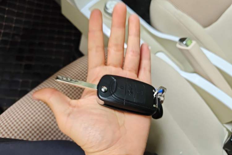 Used Wuling Hongguang MINIEV 2024 3rd Generation 215km Youth Edition Vehicle Key