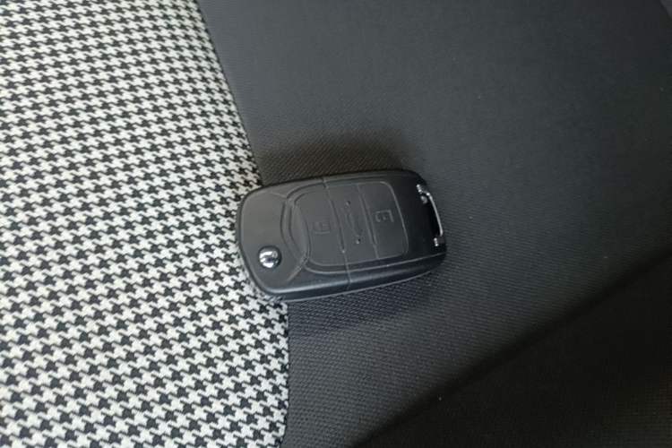 Used Wuling Hongguang MINIEV 2024 3rd Generation 215km Youth Edition Vehicle Key