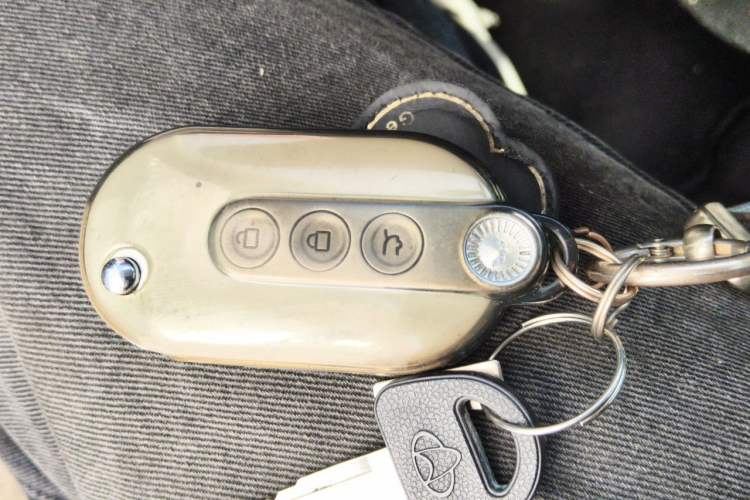 Used Wuling Hongguang MINIEV 2024 3rd Generation 215km Advanced Version Vehicle Key
