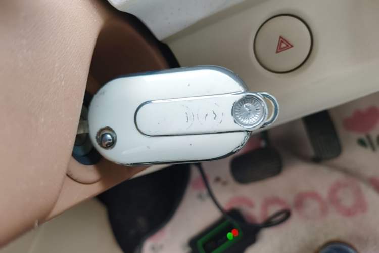 Used Wuling Hongguang MINIEV 2024 3rd Generation 215km Advanced Version Vehicle Key