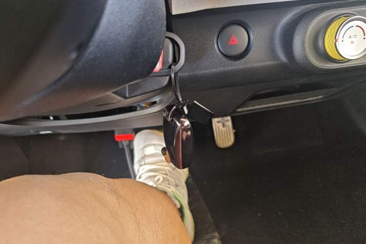 Used Wuling Hongguang MINIEV 2024 3rd Generation 215km Youth Edition Vehicle Key