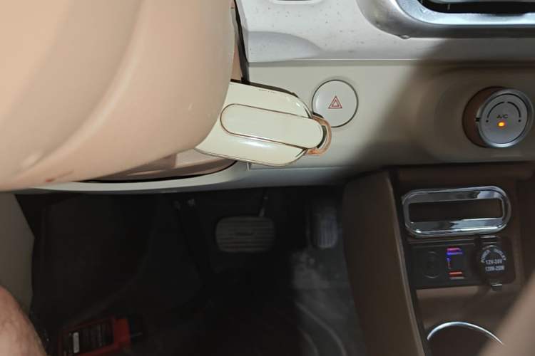 Used Wuling Hongguang MINIEV 2024 3rd Generation 215km Advanced Version Vehicle Key