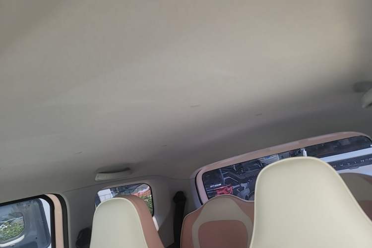 Used Wuling Hongguang MINIEV 2024 3rd Generation 215km Advanced Version Headliner