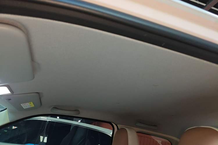 Used Wuling Hongguang MINIEV 2024 3rd Generation 215km Advanced Version Headliner