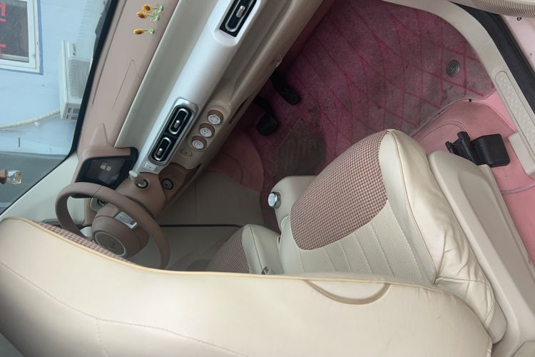 Used Wuling Hongguang MINIEV 2024 3rd Generation 215km Youth Edition Interior 1