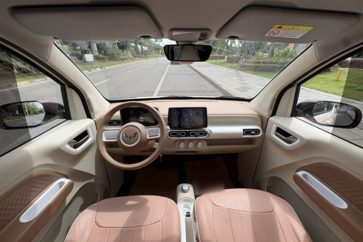 Used Wuling Hongguang MINIEV 2024 3rd Generation 215km Youth Edition Interior 1