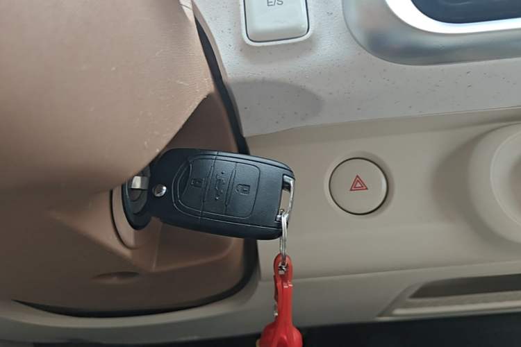 Used Wuling Hongguang MINIEV 2024 3rd Generation 215km Youth Edition Interior 1