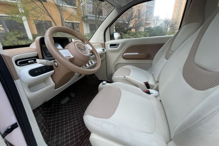Used Wuling Hongguang MINIEV 2024 3rd Generation 215km Advanced Version Interior 2