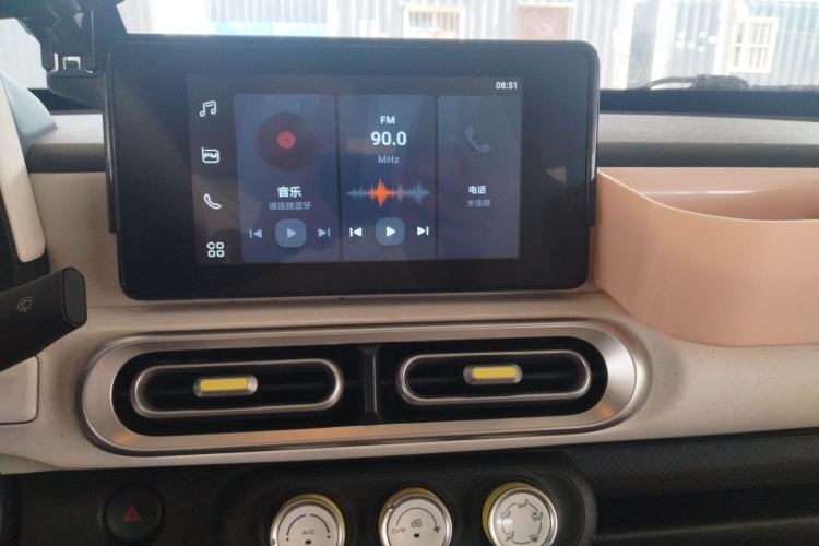 Used Wuling Hongguang MINIEV 2024 3rd Generation 215km Advanced Version Interior 4