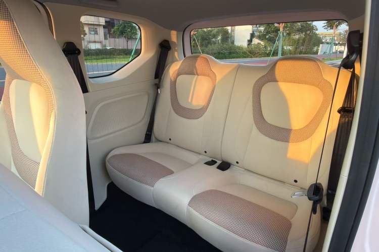 Used Wuling Hongguang MINIEV 2024 3rd Generation 215km Advanced Version Interior 4
