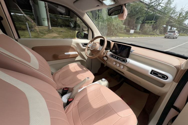 Used Wuling Hongguang MINIEV 2024 3rd Generation 215km Youth Edition Interior 5