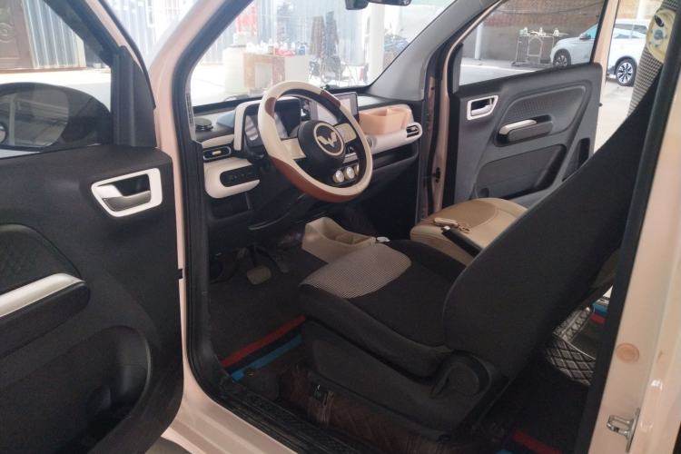 Used Wuling Hongguang MINIEV 2024 3rd Generation 215km Advanced Version Interior 7