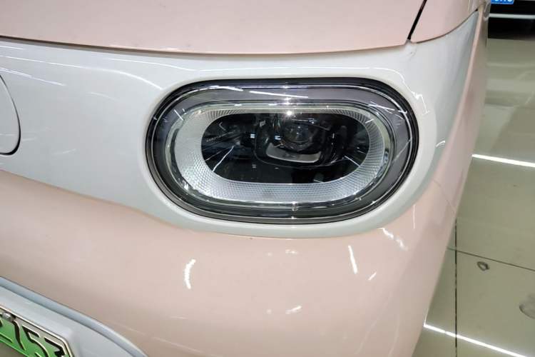 Used Wuling Hongguang MINIEV 2024 3rd Generation 215km Youth Edition Left Front Headlight