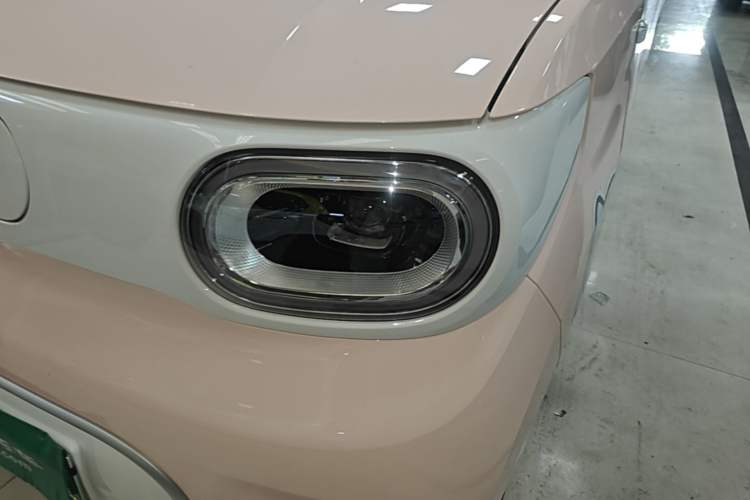 Used Wuling Hongguang MINIEV 2024 3rd Generation 215km Youth Edition Left Front Headlight