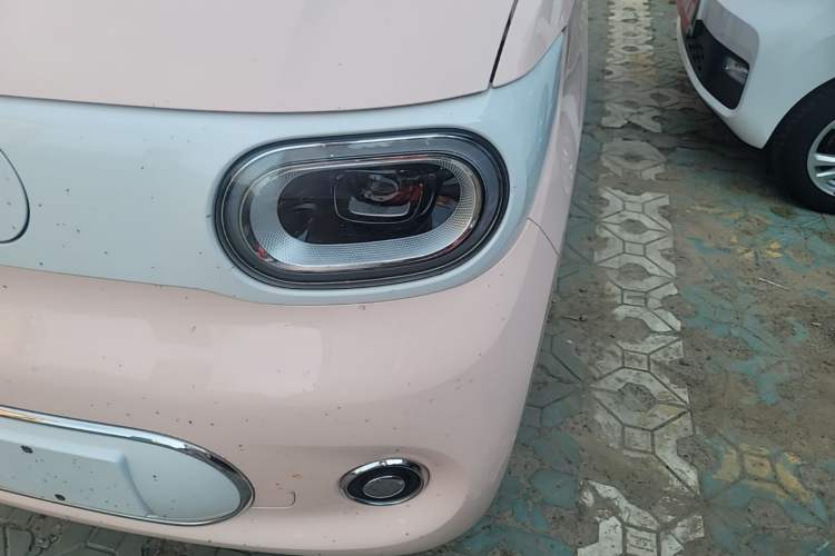 Used Wuling Hongguang MINIEV 2024 3rd Generation 215km Advanced Version Left Front Headlight