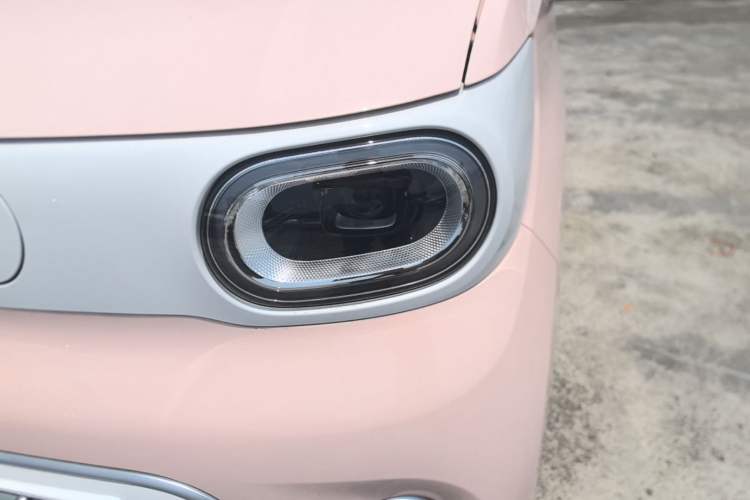Used Wuling Hongguang MINIEV 2024 3rd Generation 215km Youth Edition Left Front Headlight
