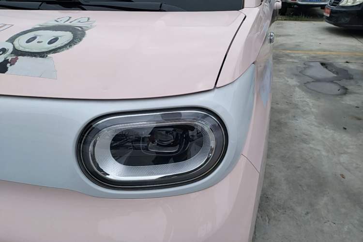 Used Wuling Hongguang MINIEV 2024 3rd Generation 215km Youth Edition Left Front Headlight
