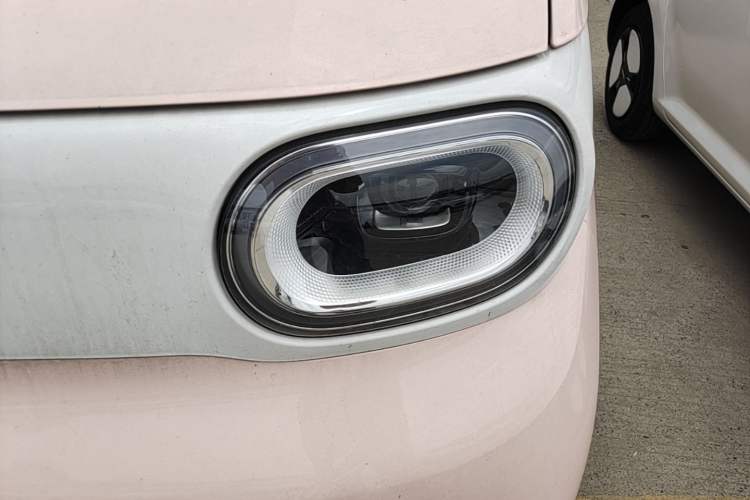 Used Wuling Hongguang MINIEV 2024 3rd Generation 215km Youth Edition Left Front Headlight