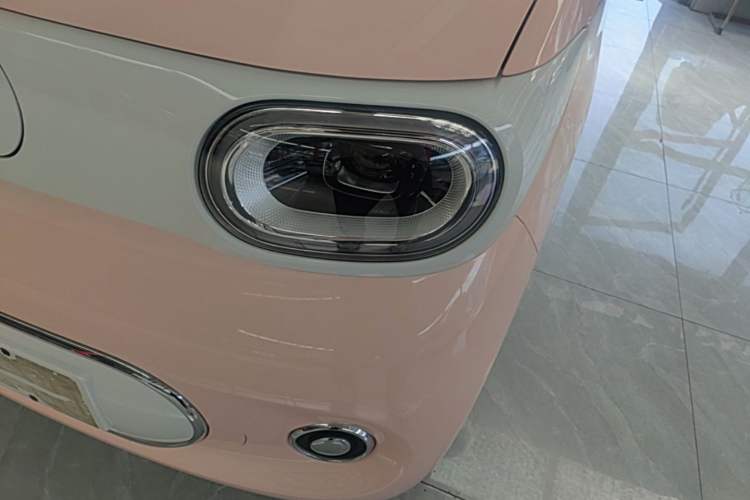 Used Wuling Hongguang MINIEV 2024 Third Generation 120 km Left Front Headlight
