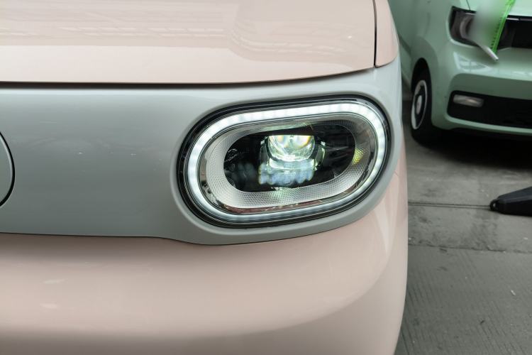 Used Wuling Hongguang MINIEV 2024 3rd Generation 215km Youth Edition Left Front Headlight