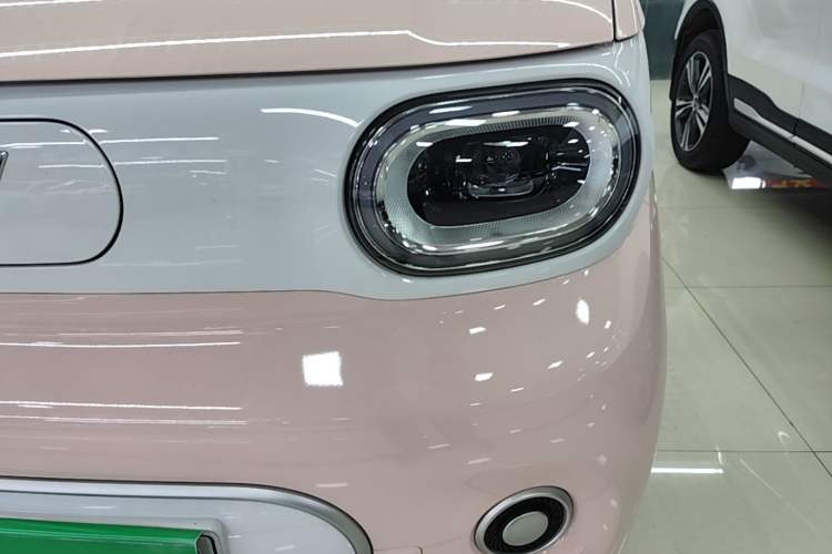 Used Wuling Hongguang MINIEV 2024 3rd Generation 215km Youth Edition Left Front Headlight
