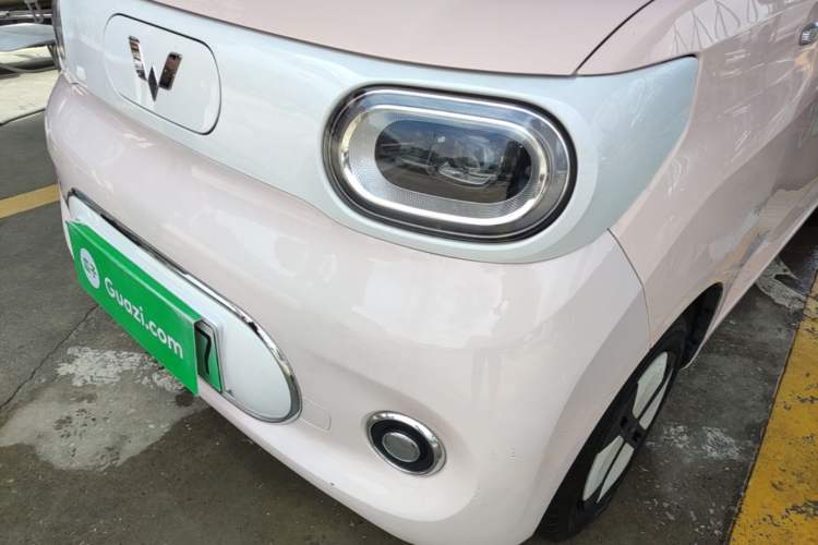 Used Wuling Hongguang MINIEV 2024 3rd Generation 215km Advanced Version Left Front Headlight