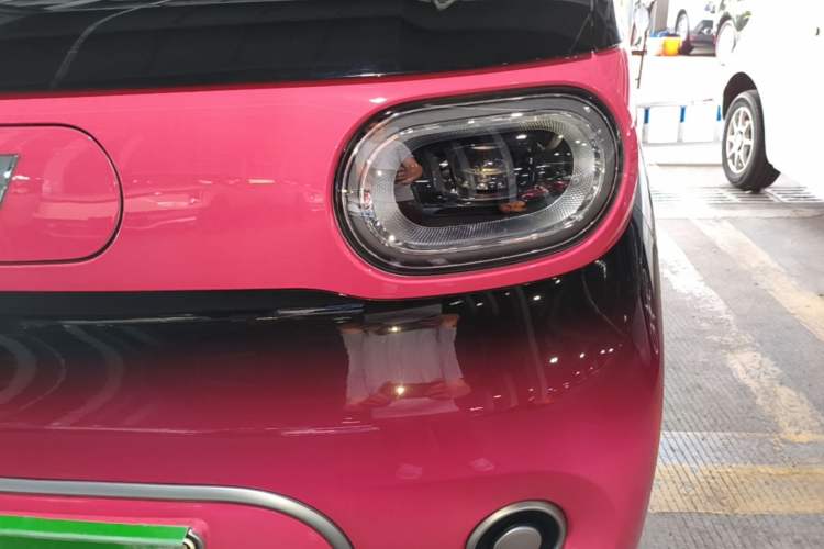 Used Wuling Hongguang MINIEV 2024 3rd Generation 215km Youth Edition Left Front Headlight