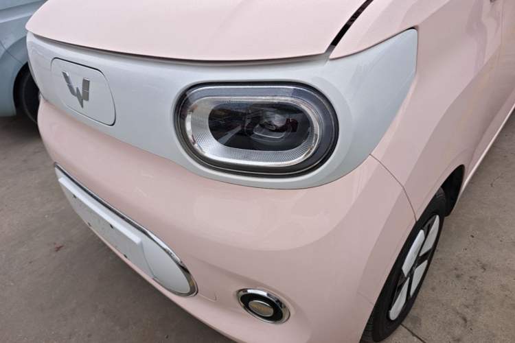 Used Wuling Hongguang MINIEV 2024 3rd Generation 215km Advanced Version Left Front Headlight