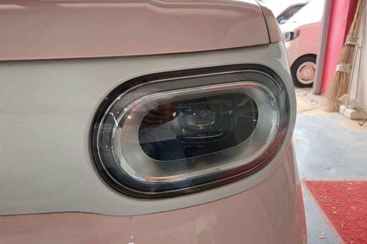 Used Wuling Hongguang MINIEV 2024 3rd Generation 215km Youth Edition Left Front Headlight