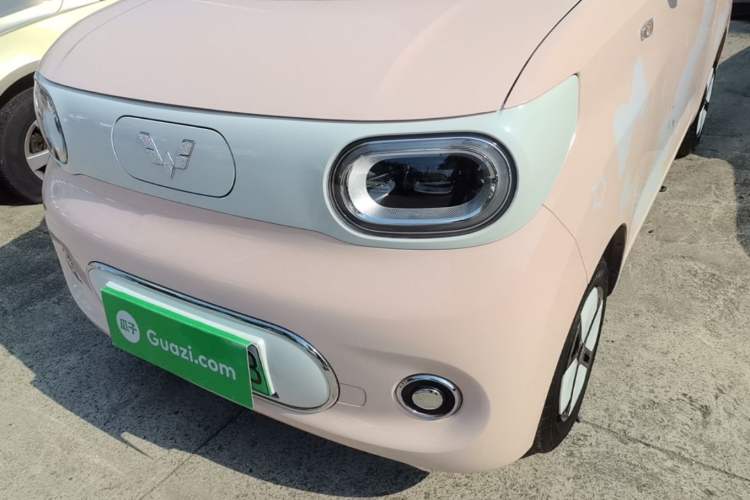 Used Wuling Hongguang MINIEV 2024 3rd Generation 215km Advanced Version Left Front Headlight