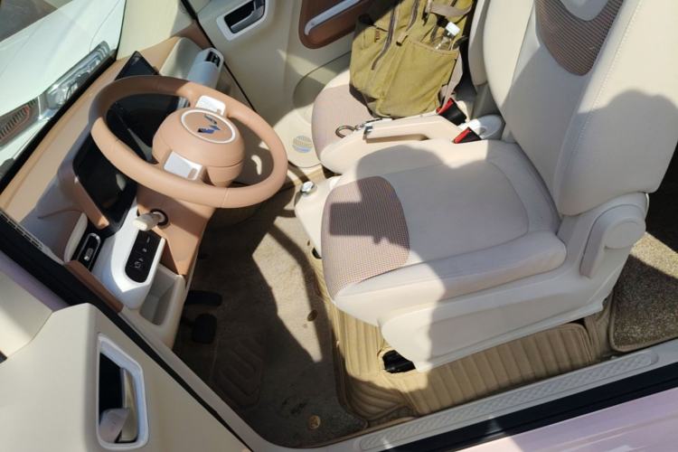 Used Wuling Hongguang MINIEV 2024 3rd Generation 215km Advanced Version Left Front Seat