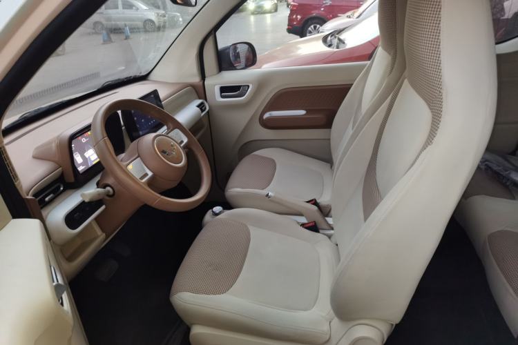 Used Wuling Hongguang MINIEV 2024 3rd Generation 215km Advanced Version Left Front Seat