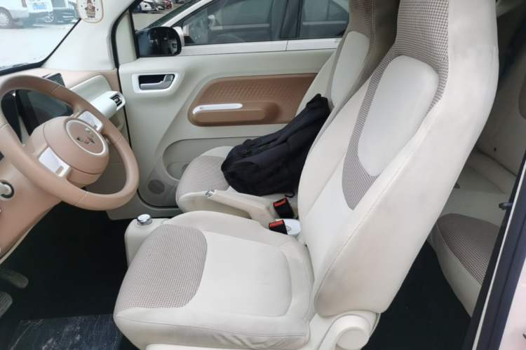 Used Wuling Hongguang MINIEV 2024 3rd Generation 170 km Left Front Seat