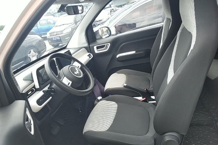 Used Wuling Hongguang MINIEV 2024 3rd Generation 215km Advanced Version Left Front Seat