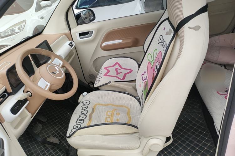 Used Wuling Hongguang MINIEV 2024 3rd Generation 215km Advanced Version Left Front Seat