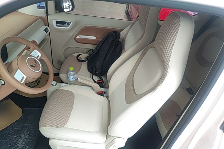 Used Wuling Hongguang MINIEV 2024 Third Generation 120 km Left Front Seat