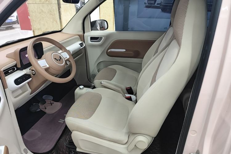Used Wuling Hongguang MINIEV 2024 3rd Generation 215km Youth Edition Left Front Seat