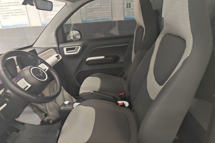 Used Wuling Hongguang MINIEV 2024 3rd Generation 215km Advanced Version Left Front Seat