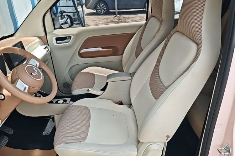 Used Wuling Hongguang MINIEV 2024 3rd Generation 215km Advanced Version Left Front Seat