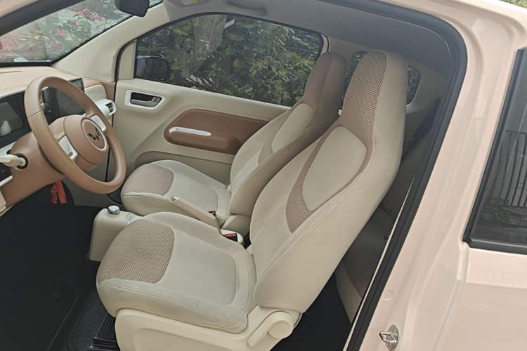 Used Wuling Hongguang MINIEV 2024 3rd Generation 215km Youth Edition Left Front Seat