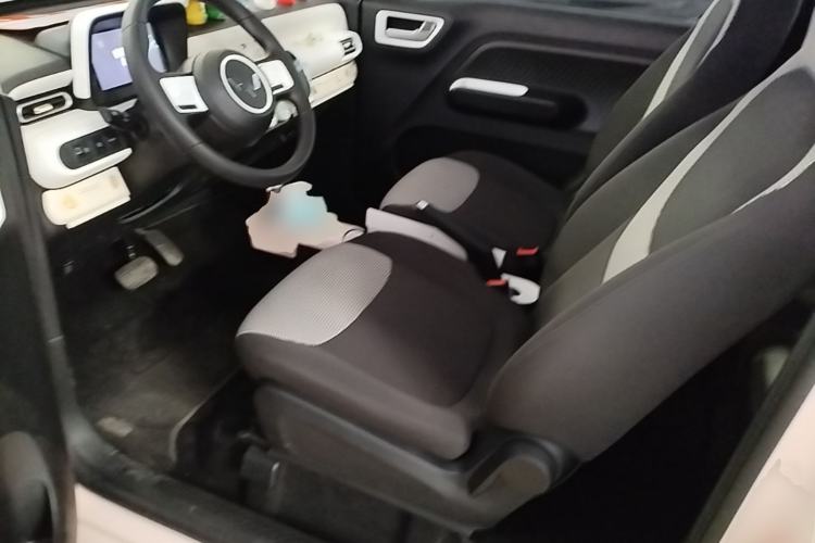 Used Wuling Hongguang MINIEV 2024 3rd Generation 215km Youth Edition Left Front Seat